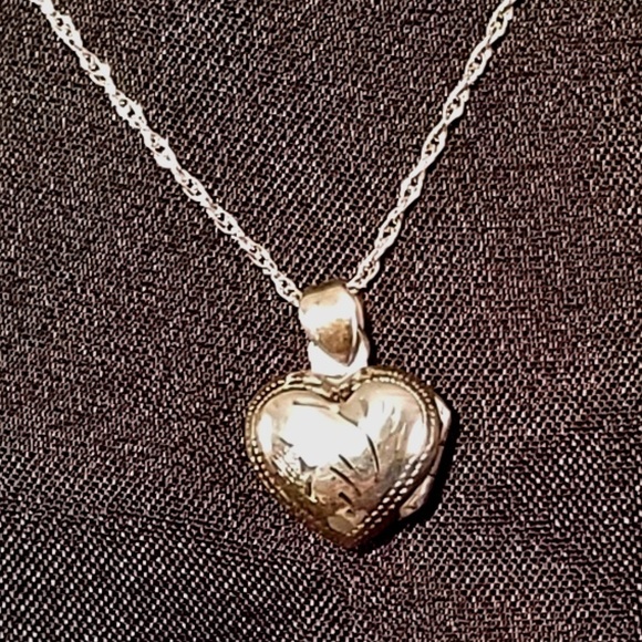 Jewelry - Sterling Silver Heart Locket w/ 18" Rope Chain